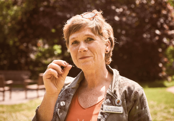 Heilpflanzenexpertin Heidi Braunewell