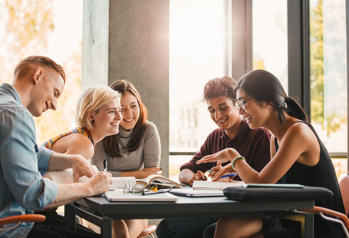 Longevity Coach Ausbildung eher online oder eher Präsenztraining