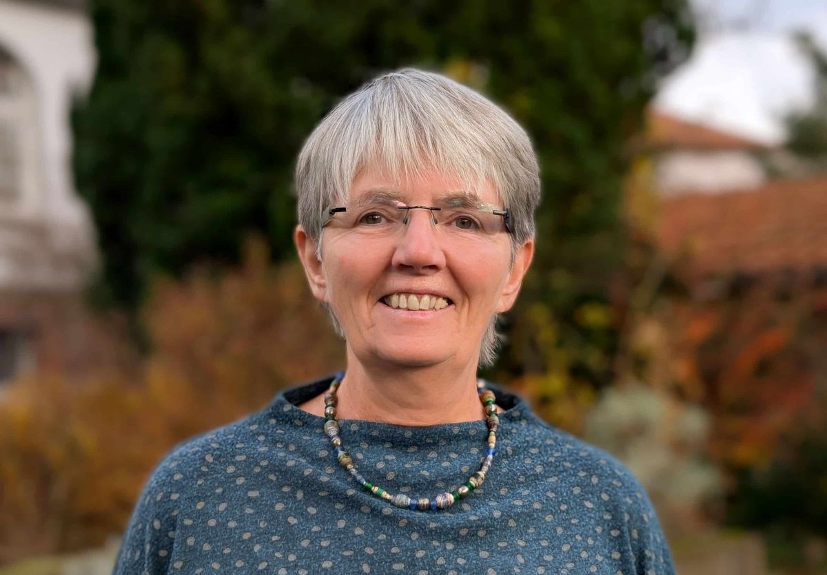 Monika Mootz ist Atem- und Körperpädagogin.