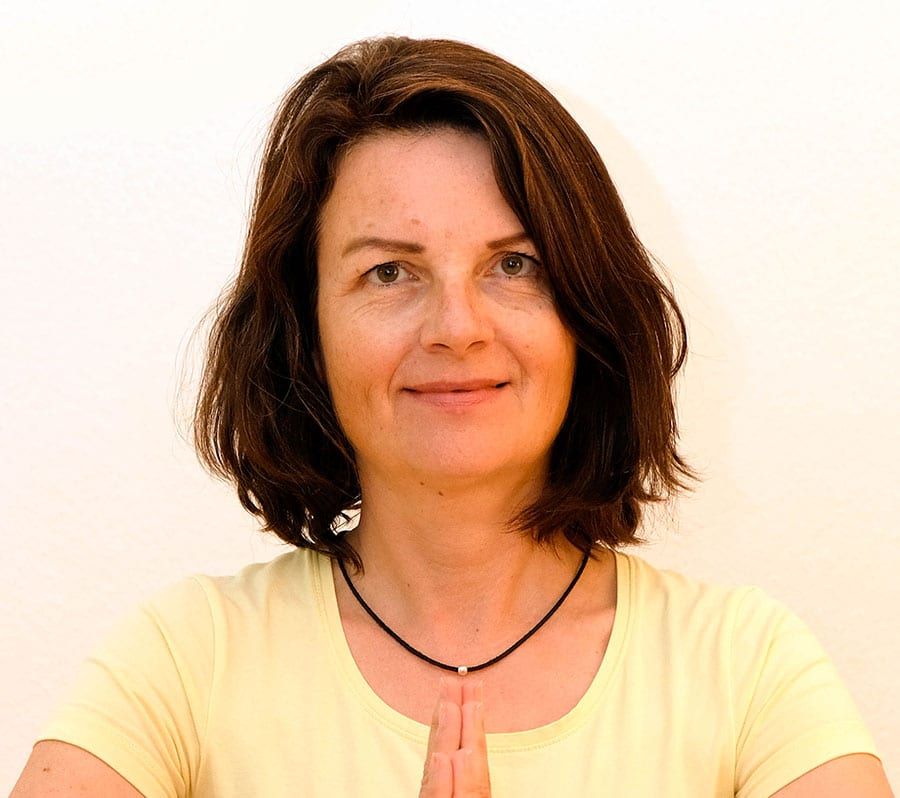 Claudia Rauer ist Yogalehrerin.