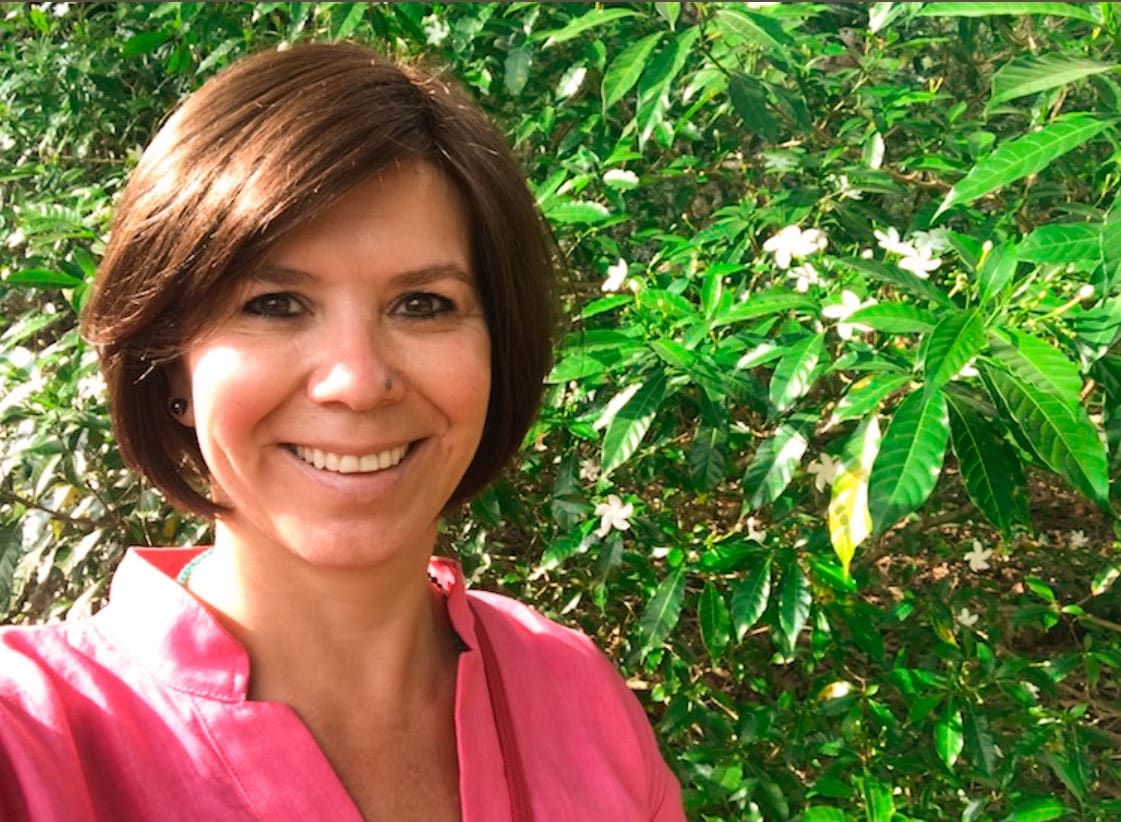 Lara Weigmann ist Heilpraktikerin & Yoga-Lehrerin.