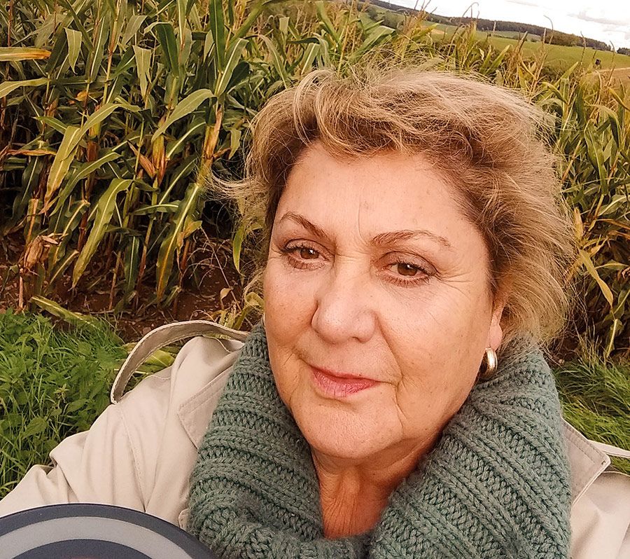 Lilo Sturch ist Resilienz-Trainerin, Philosophie-Lehrerin & ausgebildetet Sozial-Pädagogin.