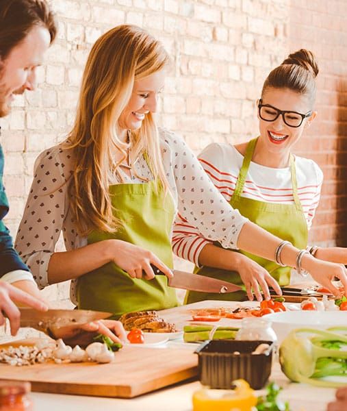 Besuche das Erlebnisseminar Basisch kochen – Gute-Laune-Küche hier an der Akademie Gesundes Leben.