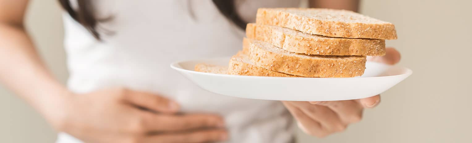 Erfahre hier alles über das Thema Glutenunverträglichkeit, über die Ursachen, Symptome und Behandlung und wie eine Ernährung bei Zöliakie aussieht.