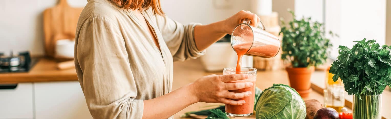 Erfahre alles rund um das Saftfasten: über die positiven Wirkungen der Fastenmethode, welche Säfte besonders gut geeignet sind und welche leckeren Rezepte Du in der Fastenzeit zubereiten kannst.