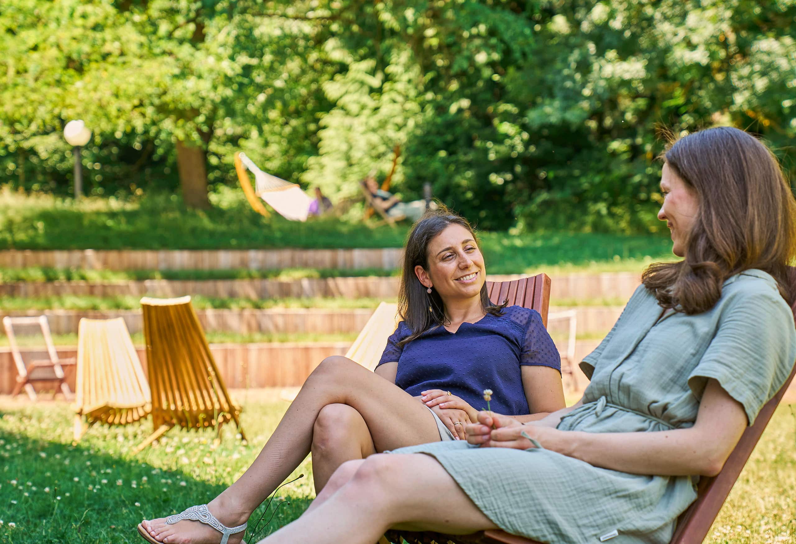 Digital Detox heißt, nicht nur in der digitalen Welt zu sein, sondern auch in der realen und mit echten Menschen etwas unternehmen, am besten auch in der Natur.