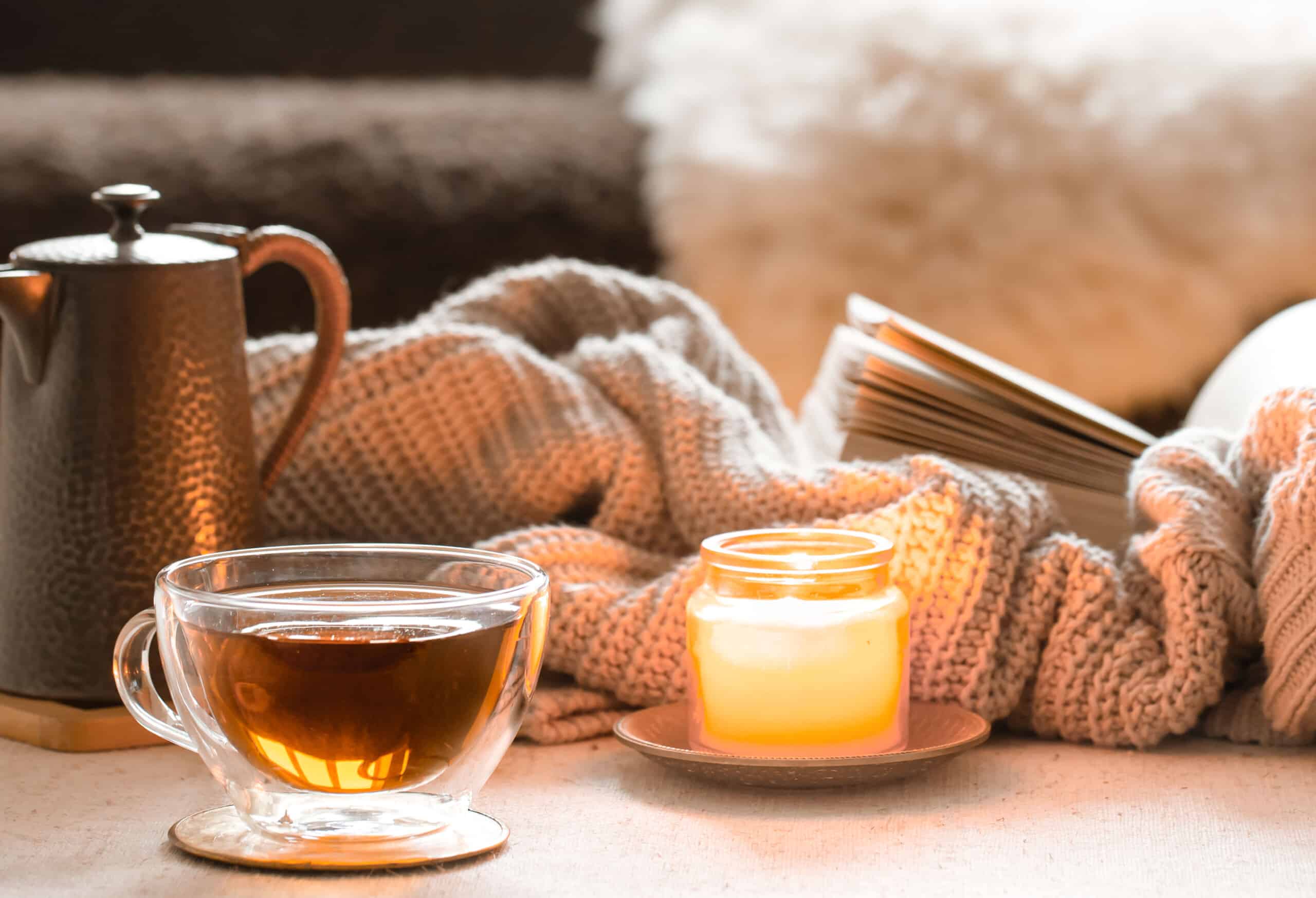 Du suchst gute Urlaubsziele im Dezember? Wie wäre es mit einem Retreat? Dort erfährst Du Wellness und Entspannung, genau richtig für die stressige Weihnachtszeit im Dezember.