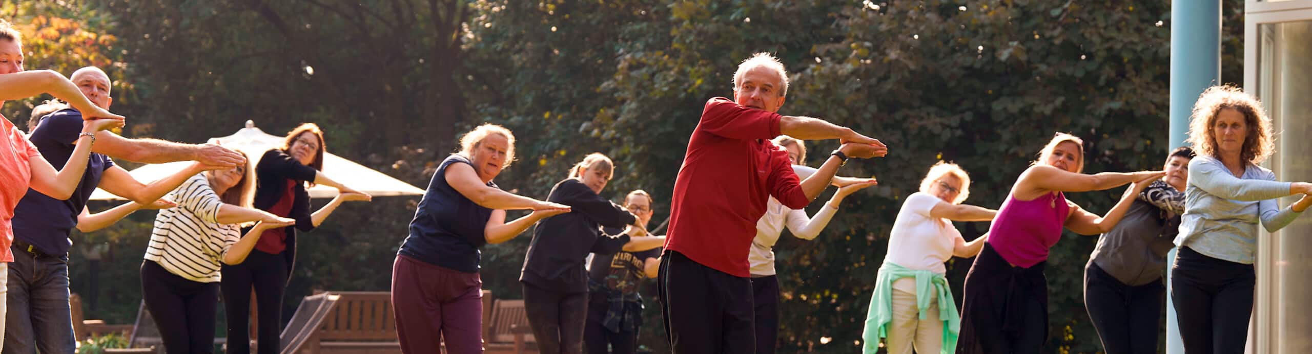 Du bist Dir unsicher, ob die Qigong Ausbildung etwas für Dich ist? Lies unseren Erfahrungsbericht von Reinhard Meiling für einen guten Einblick.