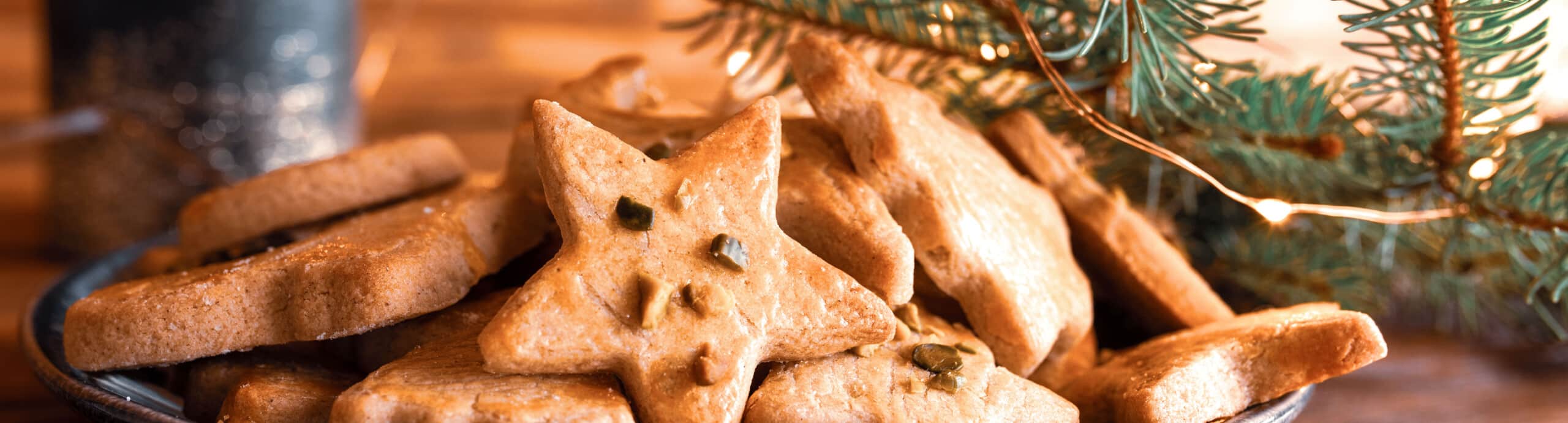 Du suchst besondere Plätzchen für die Weihnachtszeit? Probiere diese Kekse nach Hildegard von Bingen aus.