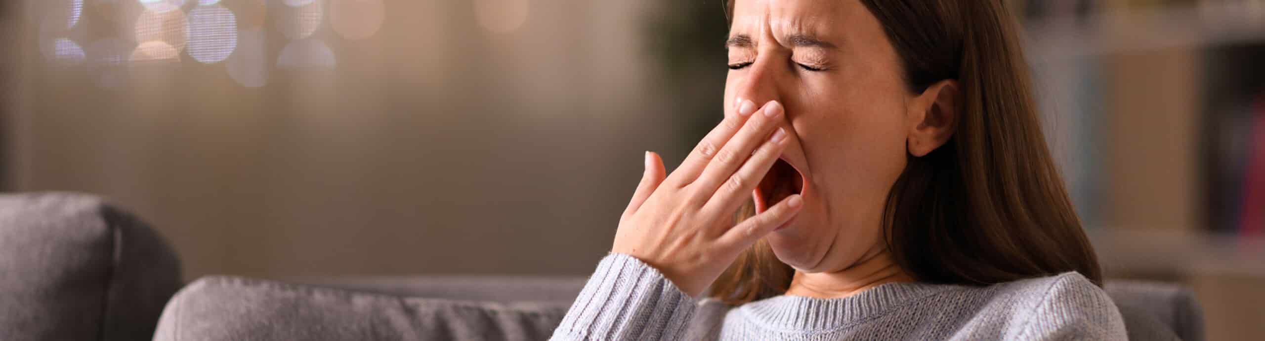 Der Körper produziert Melatonin, wenn es an der Zeit ist, Schlafen zu gehen.